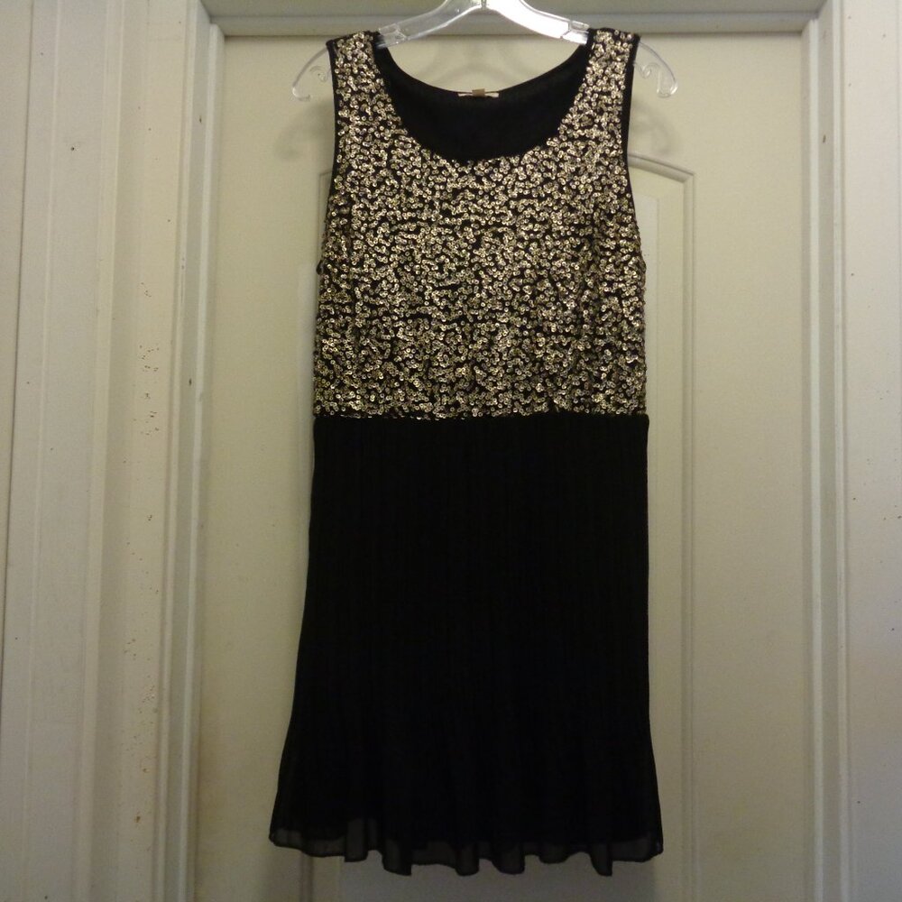 SEQUINS GIRL DANCE DRESS W CHIFFON PLEATS BY MAISON JULES L